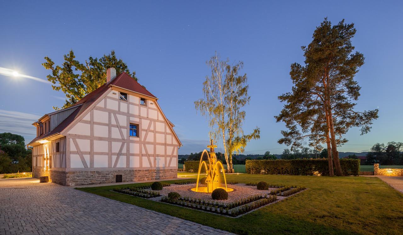 Hotel Dorfmuehle Lehrberg エクステリア 写真